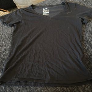 nike t shirt size small black